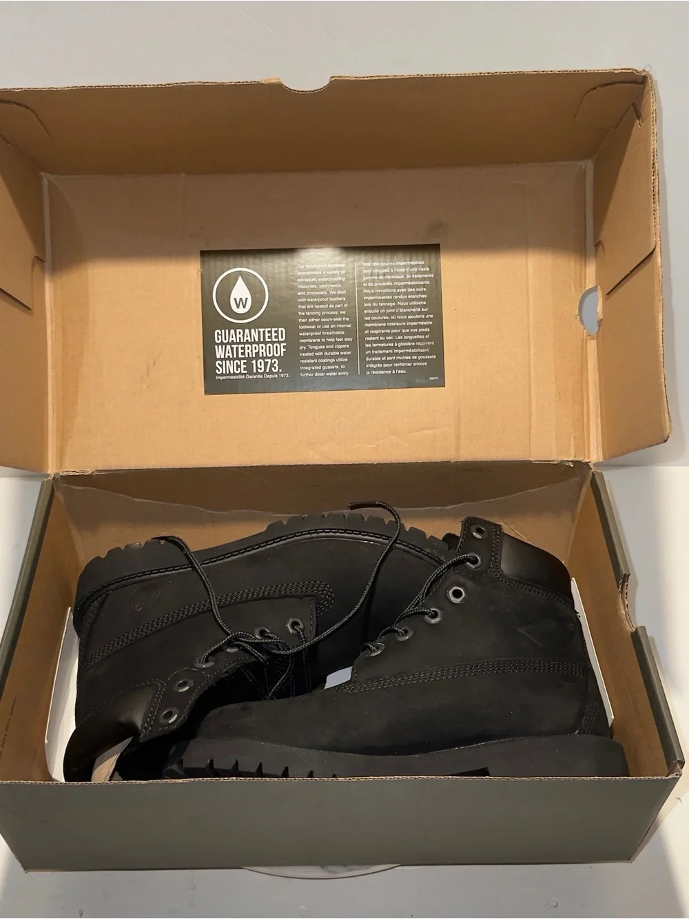 TIMBERLAND PREMIUM 6INCH WATERPROOF BOOT JUNIOR 'S NEW Medium Width